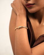 Load image into Gallery viewer, Open Curve Bracelet
