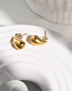 Load image into Gallery viewer, Rising Teardrop Earring
