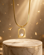 Load image into Gallery viewer, Hold Your Light Necklace
