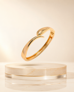Load image into Gallery viewer, Open Curve Bracelet

