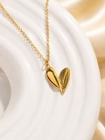 Load image into Gallery viewer, Heartleaf Necklace
