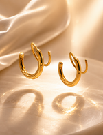 Load image into Gallery viewer, Twin Curve Hoops
