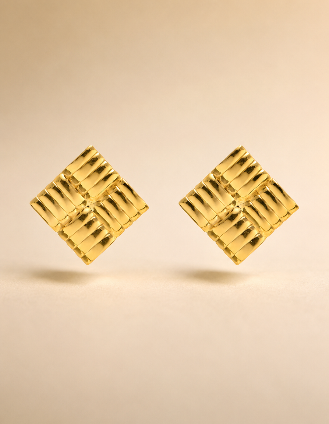 Hold My Shape Earrings