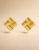Load image into Gallery viewer, Hold My Shape Earrings
